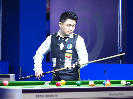 雄鹿凭借稳 雄鹿凭借稳