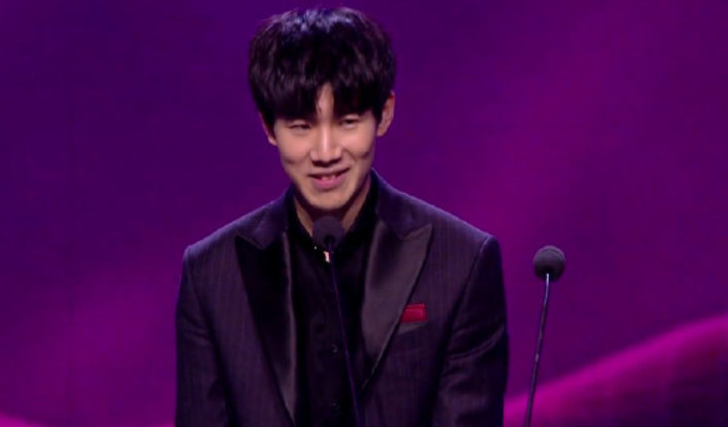 霞的名字出 霞的名字出